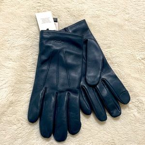 Coach leather gloves NWT